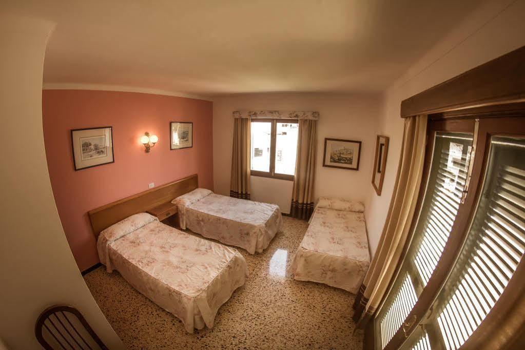 Hostal Talamanca Cala D´Or المظهر الخارجي الصورة